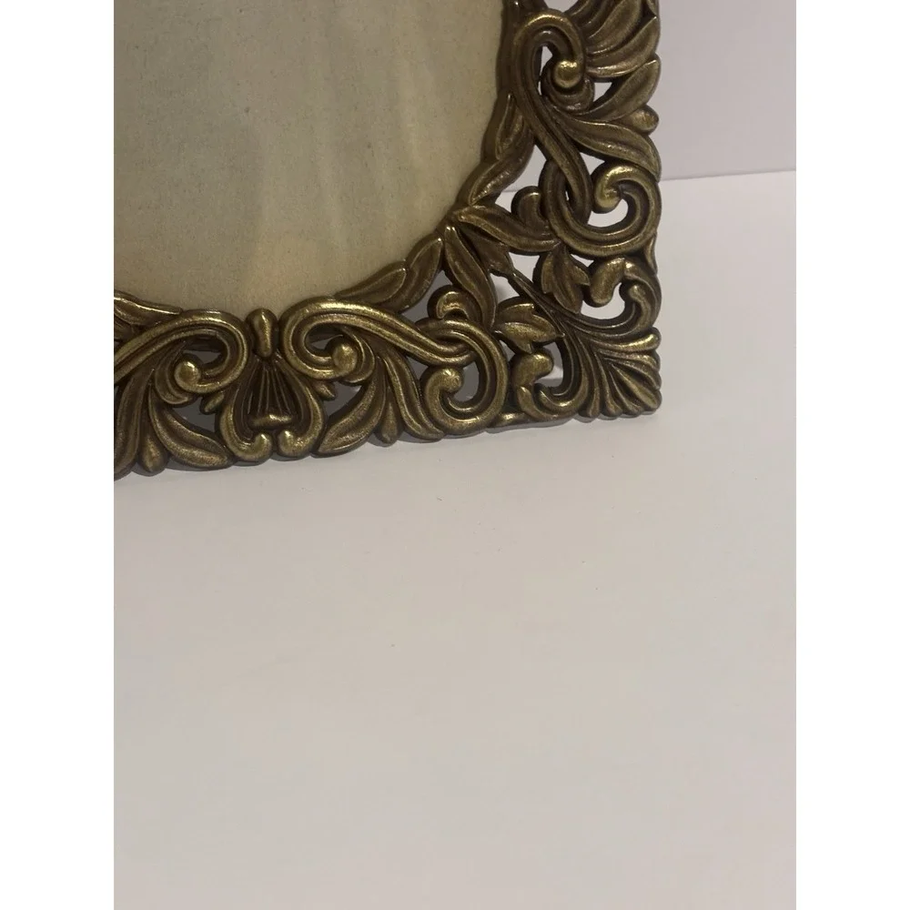 Vintage Ornate Oval Photo Frame Antique‎ Scroll